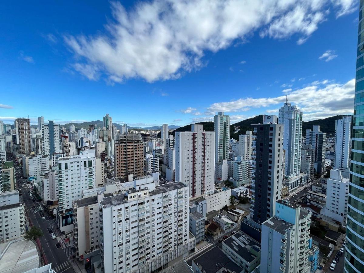CTW001 - Vista mar e Avenida Brasil, Telas de Proteção, Sacada com Churrasqueira, Garagem Caminhonete, Cozinha Completa e Kit Praia Balneario Camboriu Exterior foto